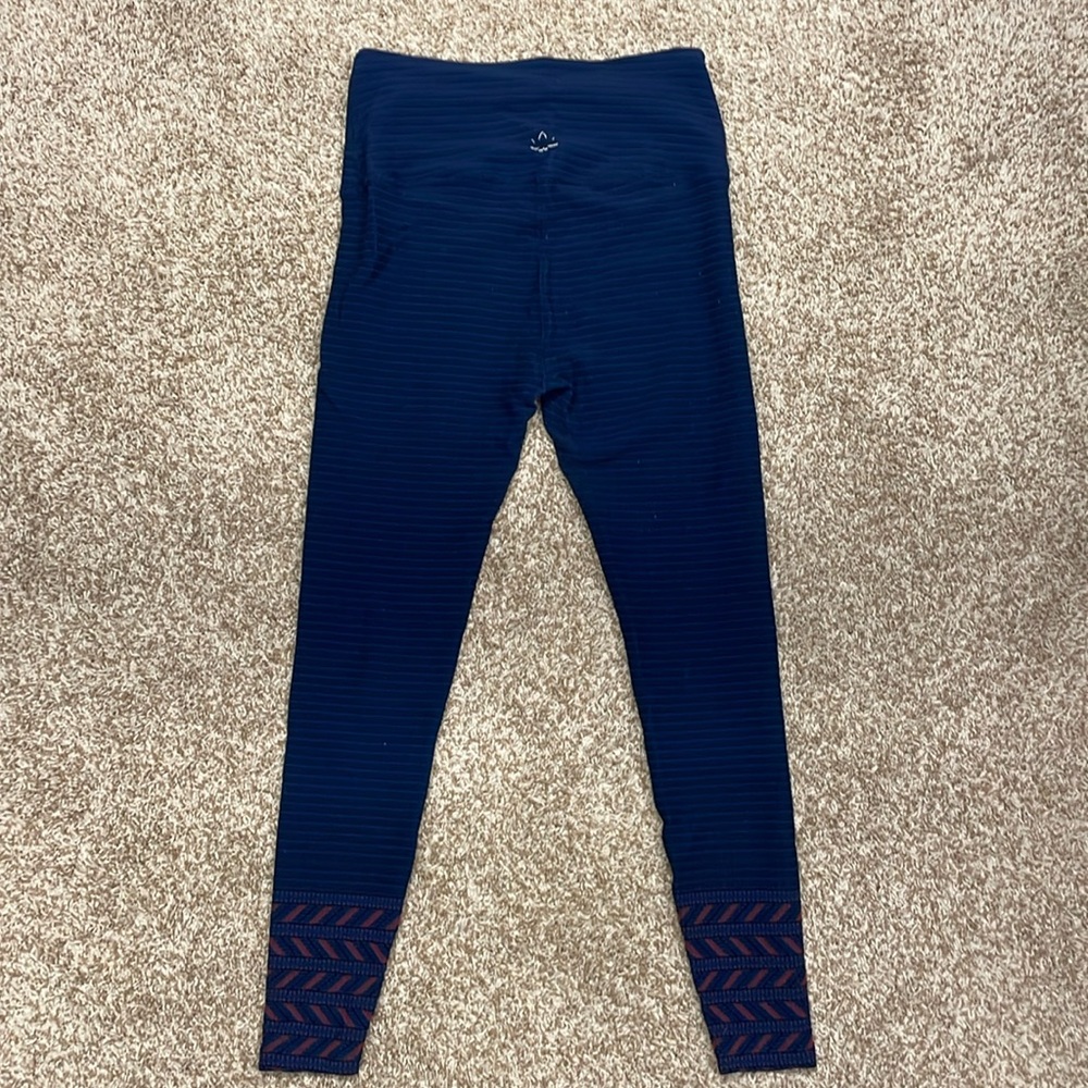 High waisted beyond yoga leggings with detailed ankles